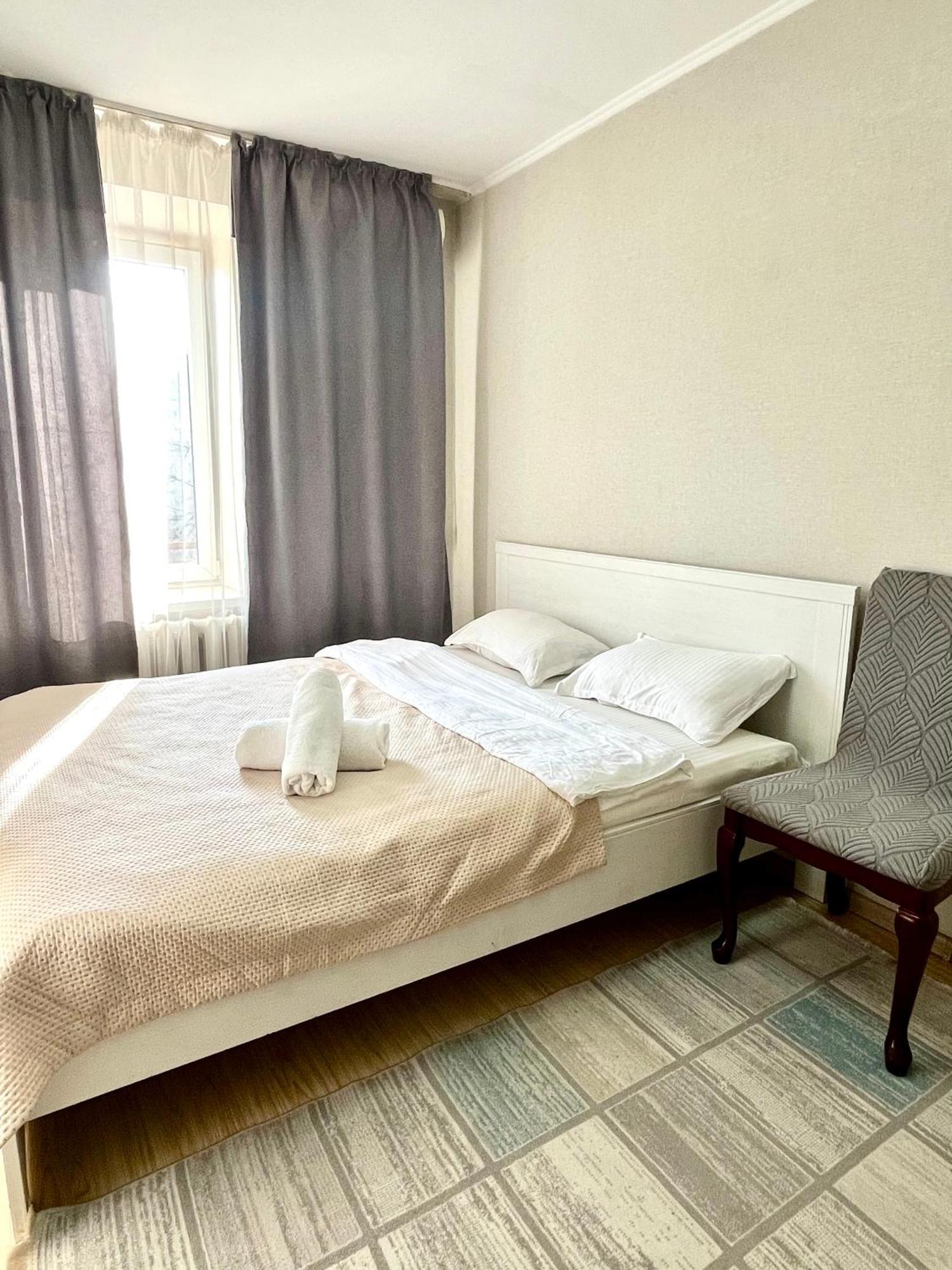 двухкомнатная на арбате Apartment
