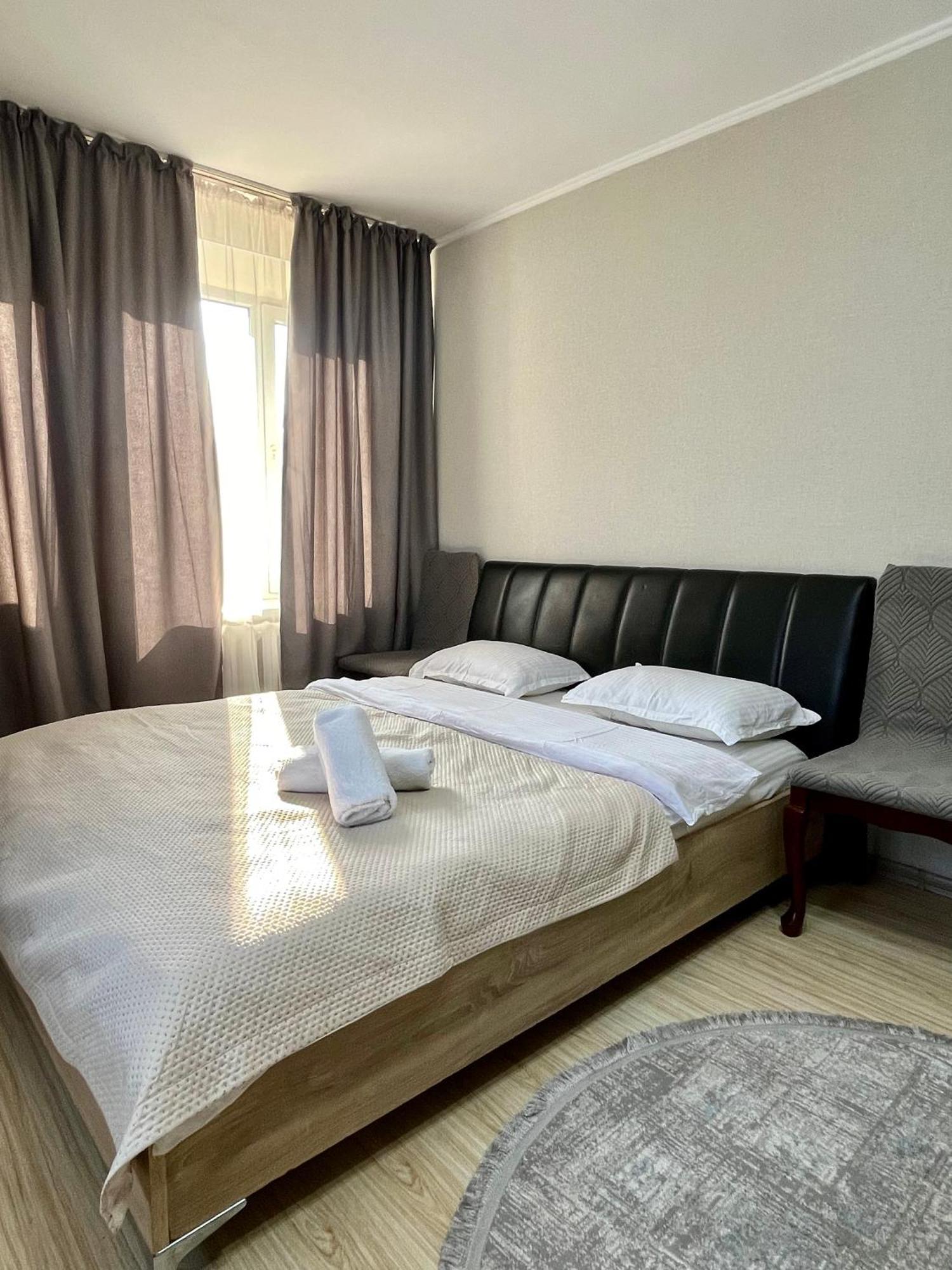 двухкомнатная на арбате Apartment